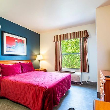 Sierra Vista Studio Apartment With Full Kitchen And King Bed Exterior photo