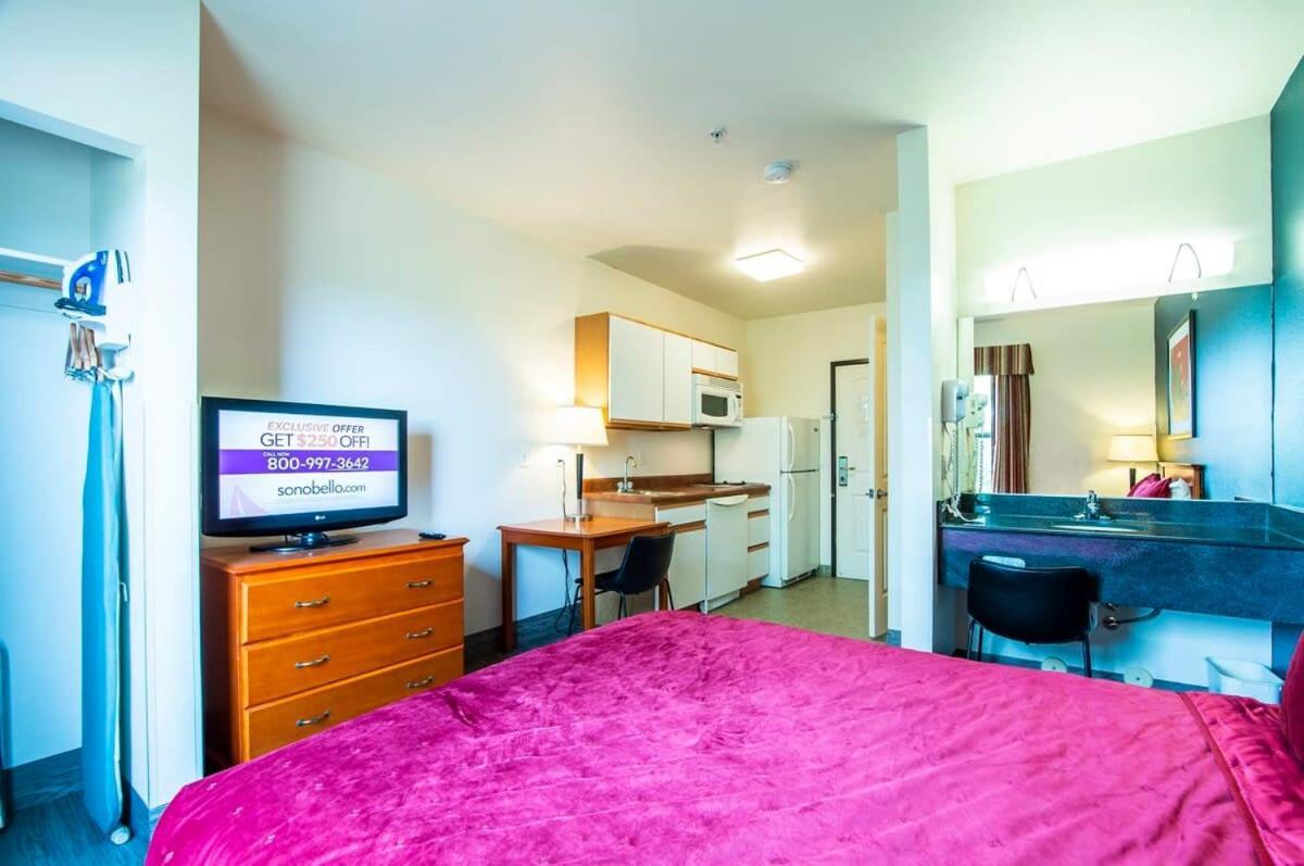 Sierra Vista Studio Apartment With Full Kitchen And King Bed Exterior photo